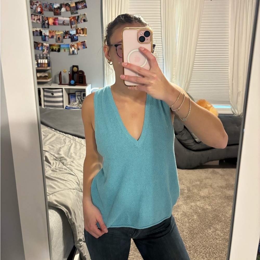 Sleeveless V-Neck Knit Tank in Aqua Blue